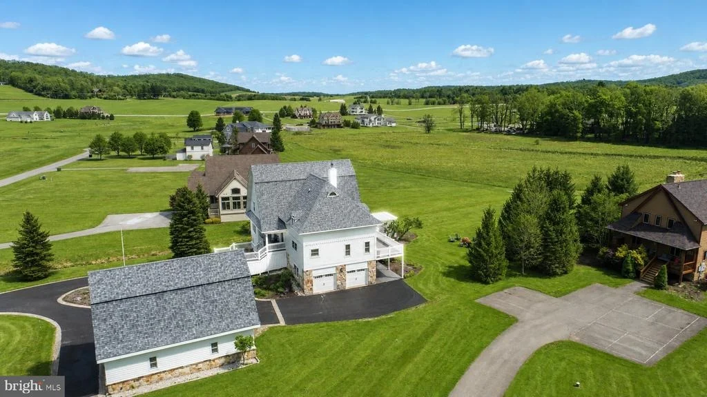 Photo of 282 LAKEFRONT LINKS DRIVE