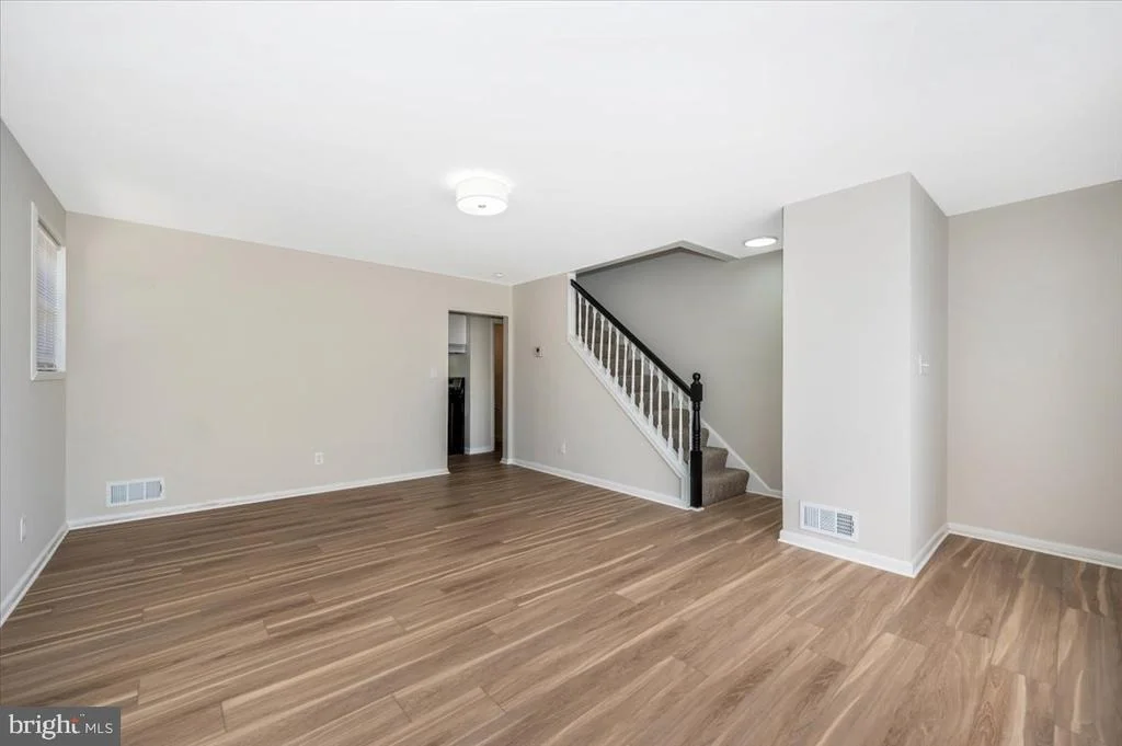 Photo of 3407 FLORAL STREET
