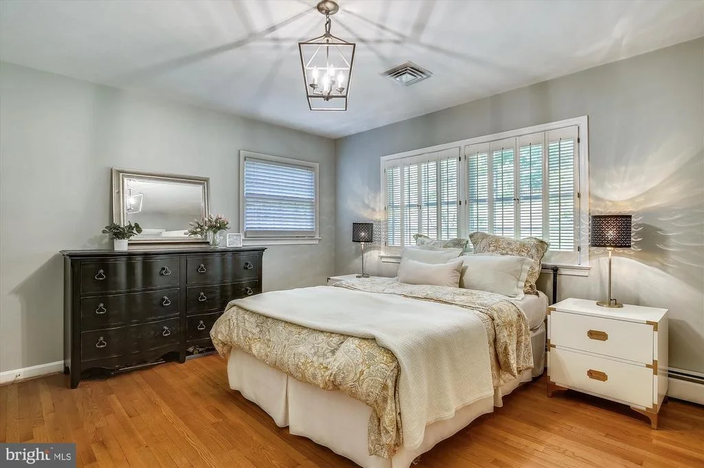Photo of 1446 WOODACRE DRIVE