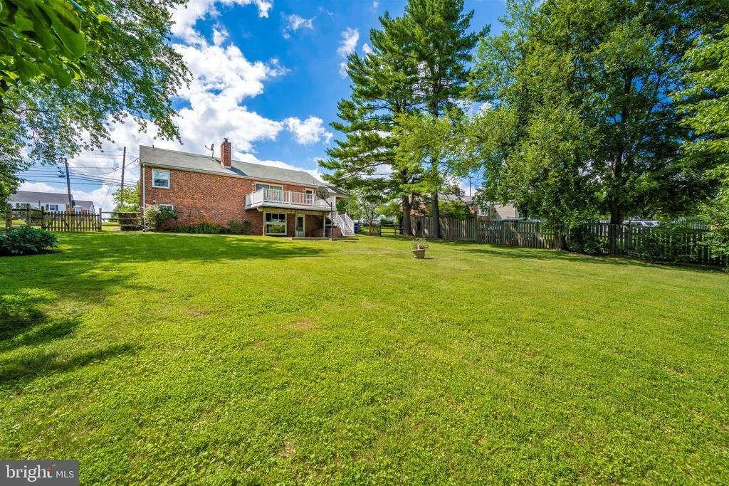 Photo of 25805 RIDGE ROAD