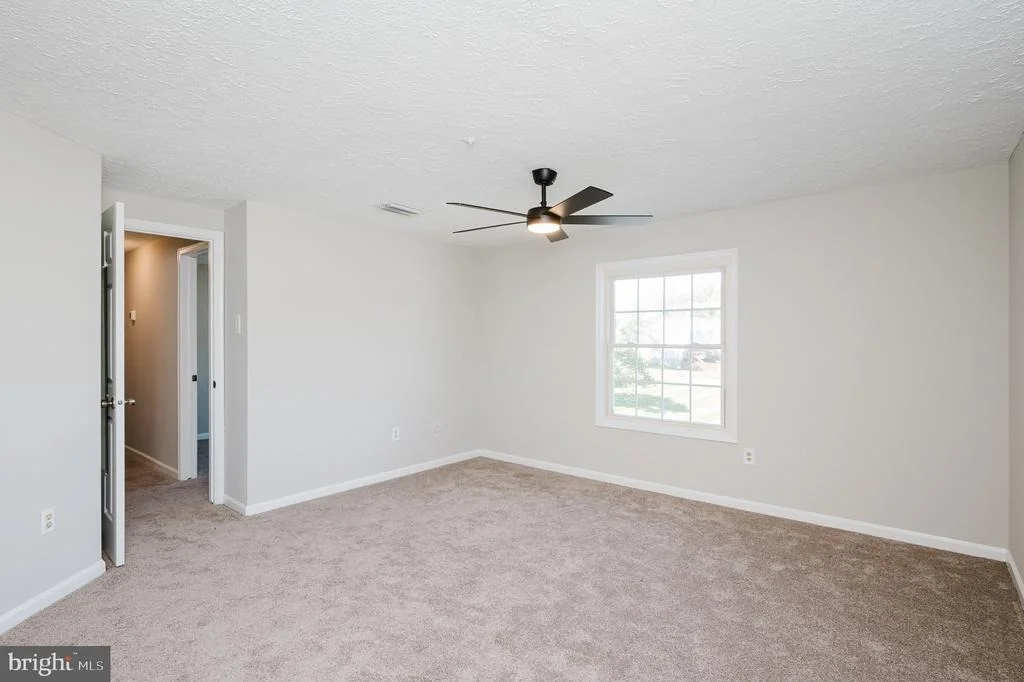 Photo of Unit 207J at 207 OAK LEAF CIRCLE
