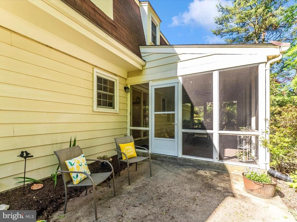 Photo of 10808 MIDDLEBORO DRIVE
