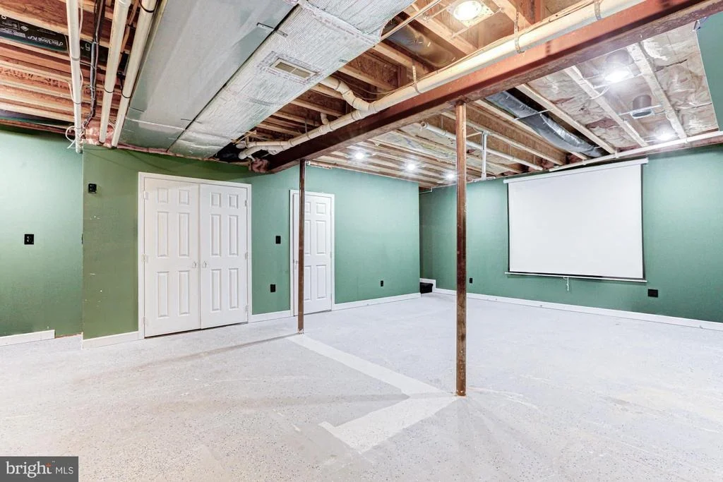 Photo of 409 INDIA DRIVE