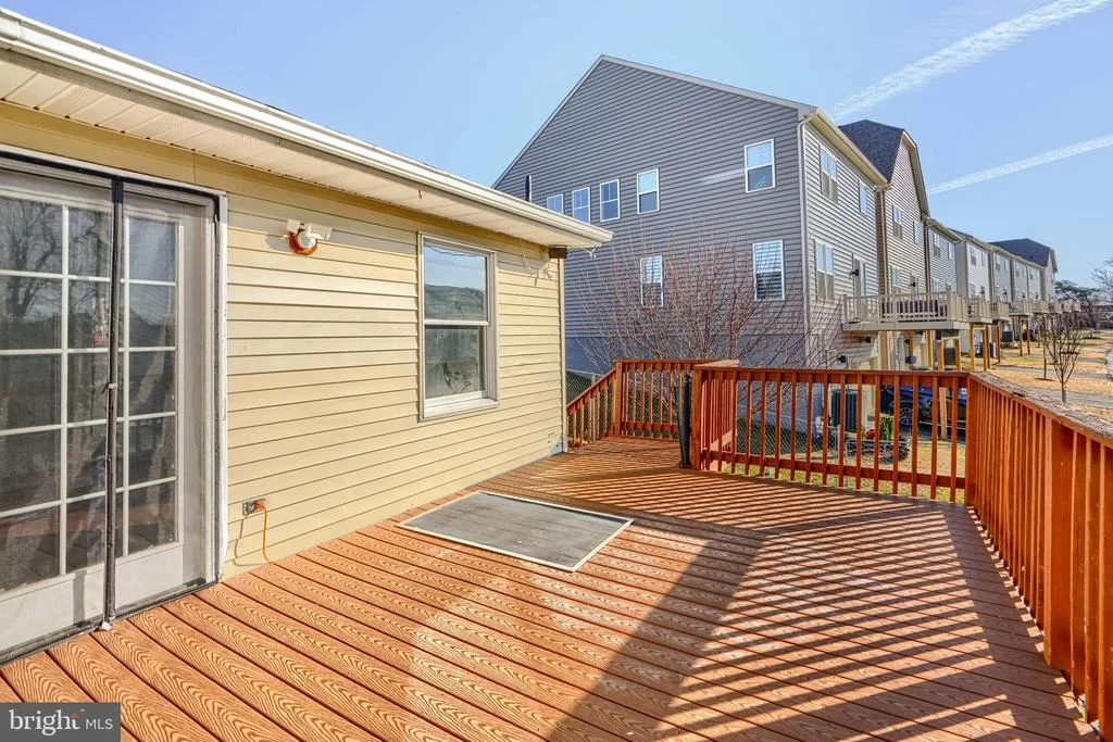 Photo of 10100 LEWIS DRIVE