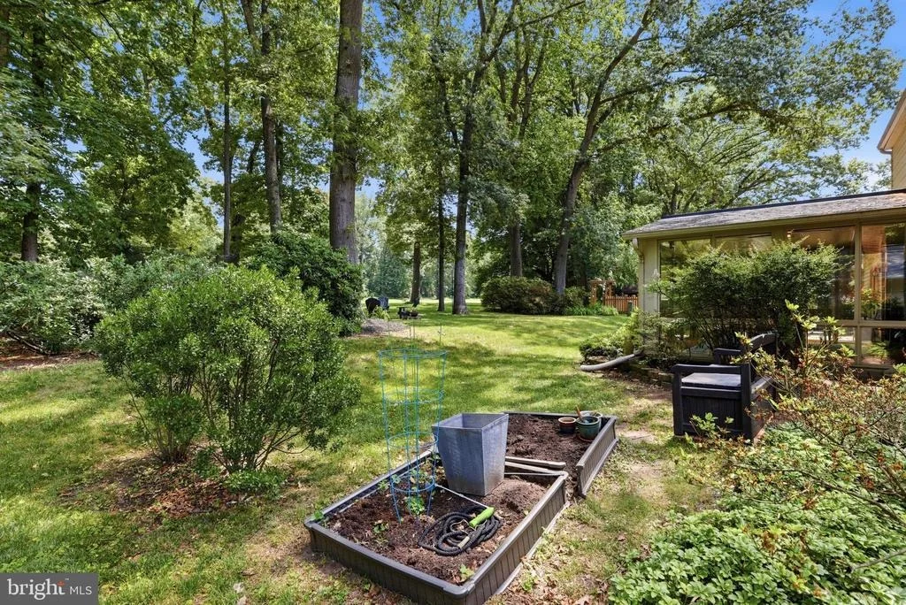 Photo of 1703 CROFTON PARKWAY