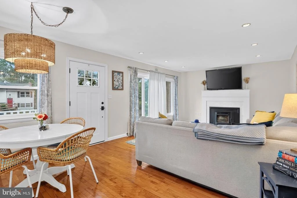 Photo of 866 CHESTNUT TREE DRIVE