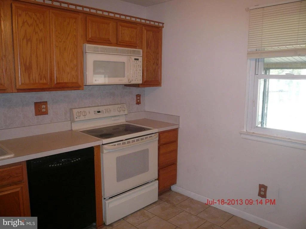 Photo of 7746 MIDDLEGATE COURT