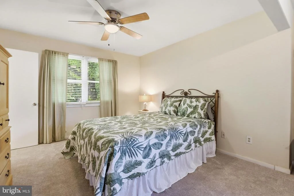 Photo of 735 WARREN DRIVE