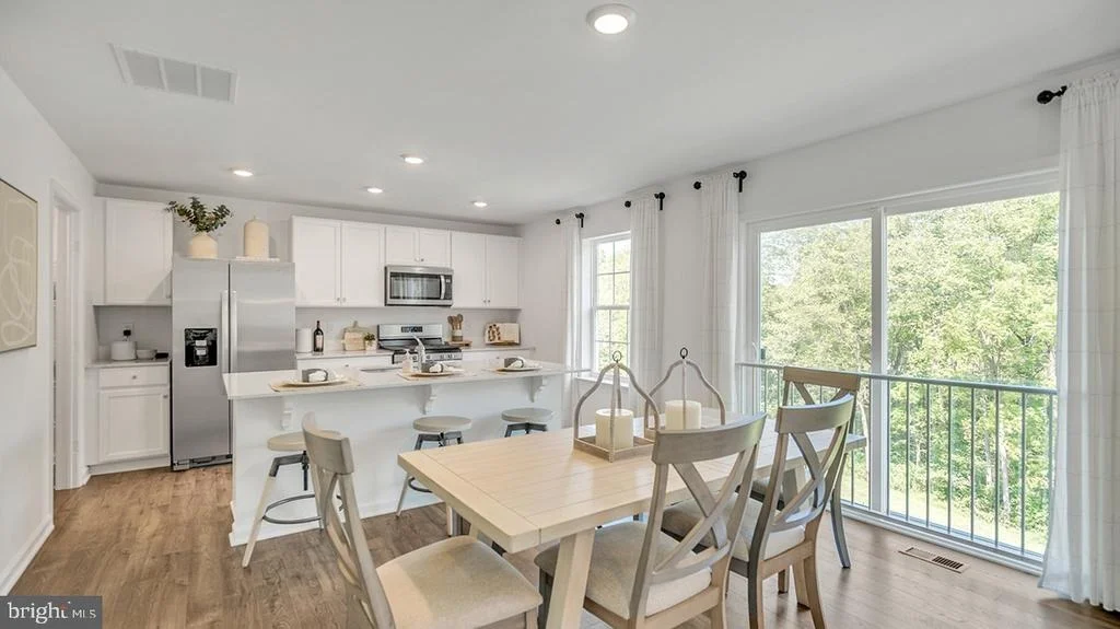 Photo of 7 WATTS AVENUE