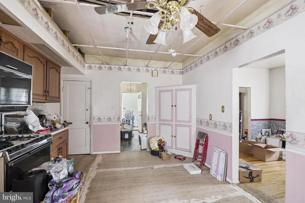 Photo of 6 CHESLEY AVENUE