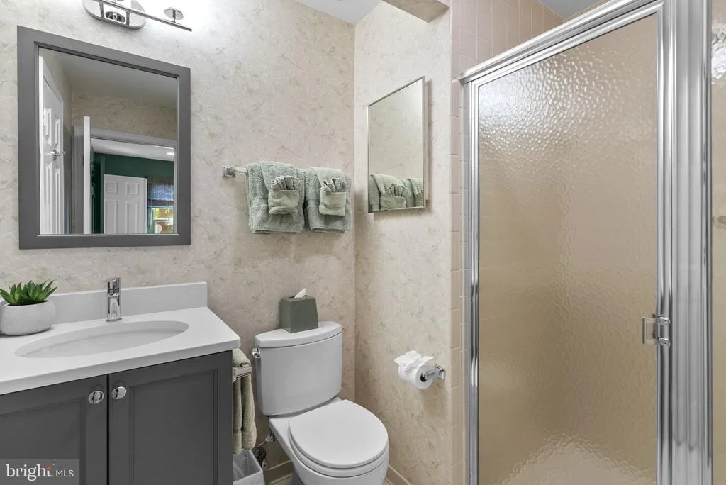 Photo of 4913 CONTINENTAL DRIVE