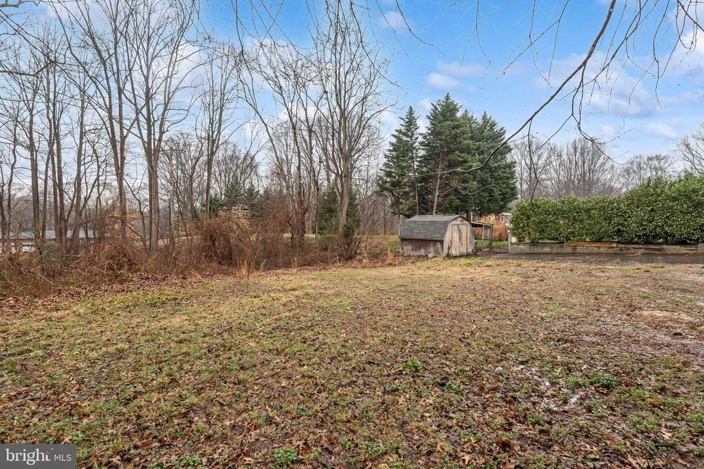 Photo of 2558 HILLSIDE DRIVE