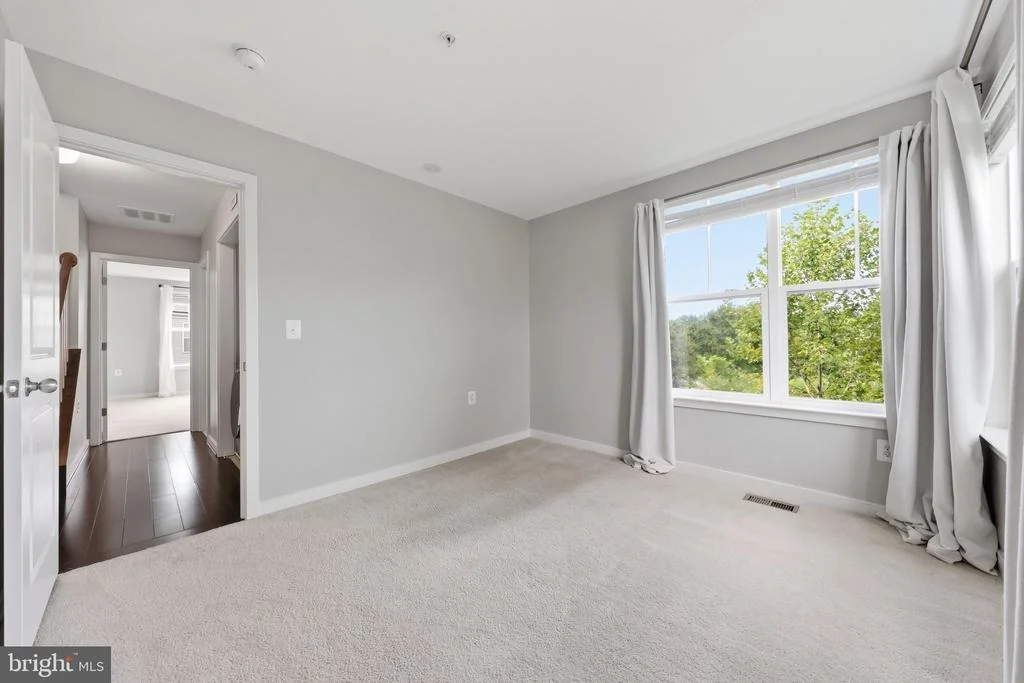 Photo of 1402 WHEYFIELD DRIVE