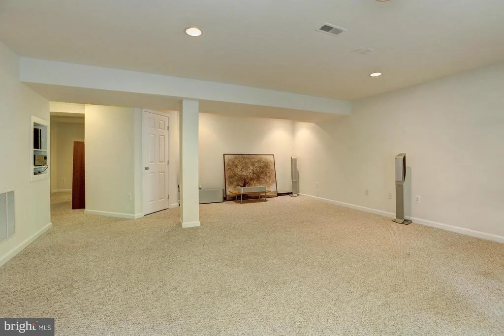 Photo of 4832 BROOM DRIVE