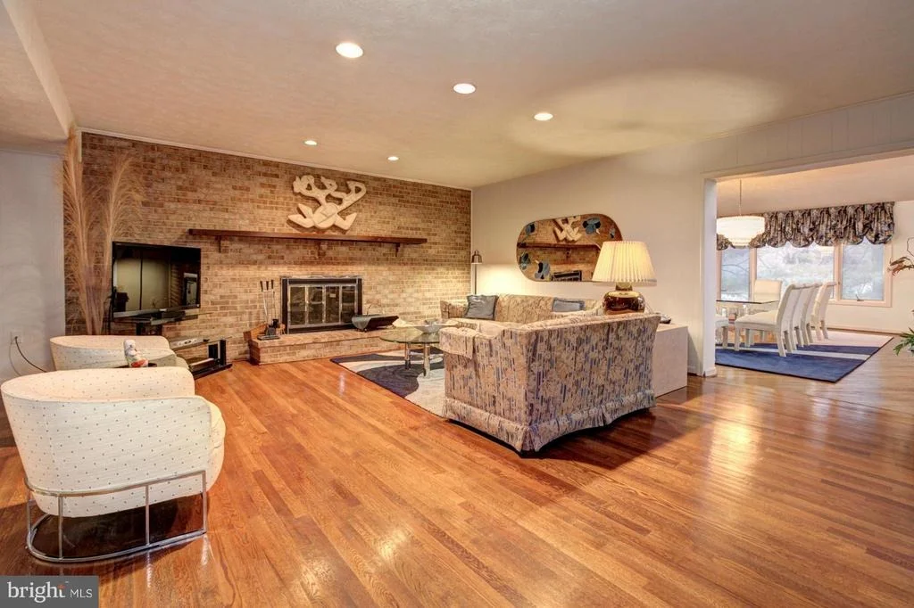 Photo of 15222 CENTERGATE DRIVE
