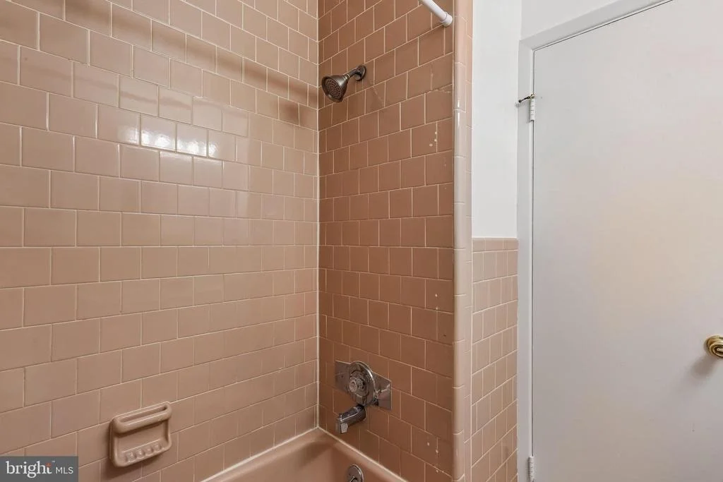Photo of 2 FOXHALL COURT
