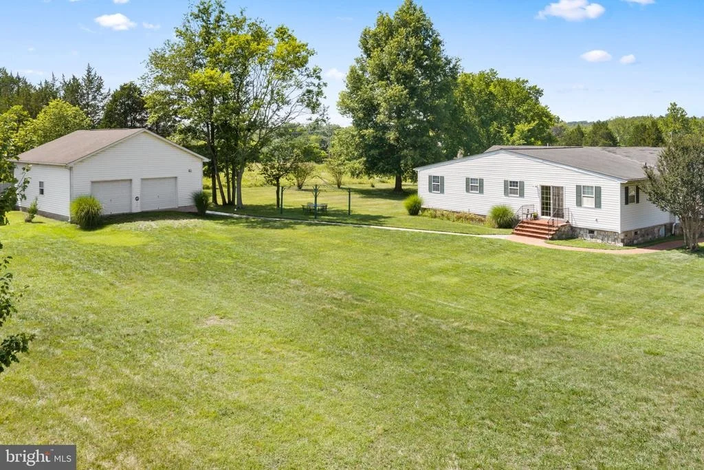 Photo of 14917 COMPTON ROAD