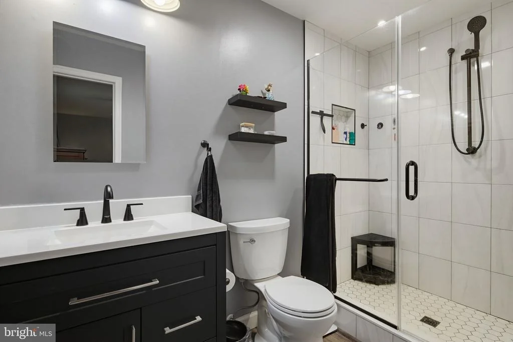 Photo of 2501 YORK COURT