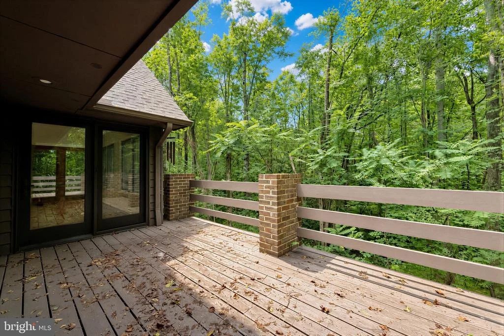 Photo of 8425 MAUSEN LANE
