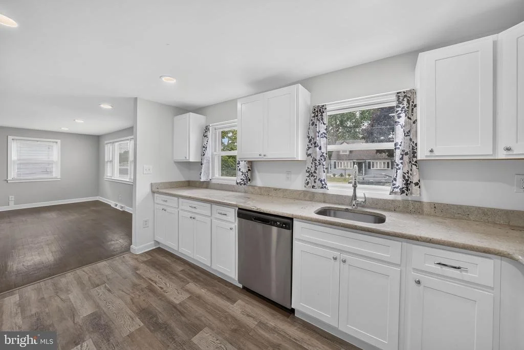 Photo of 520 RANDALL AVENUE