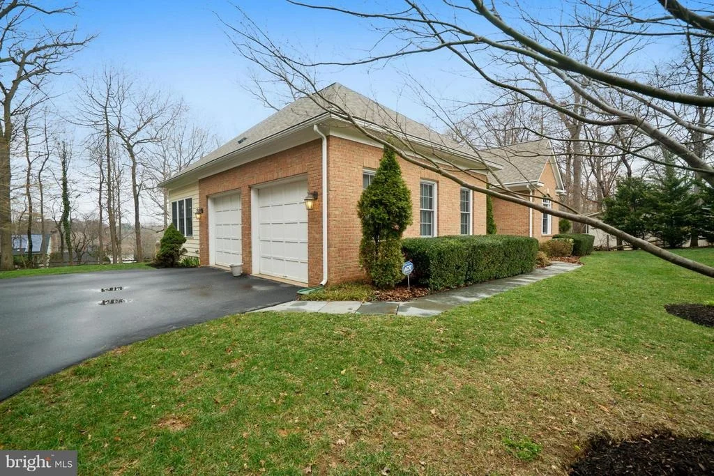 Photo of 9504 EMORY GROVE ROAD