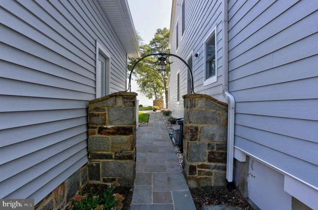 Photo of 8171 BAYSIDE DRIVE