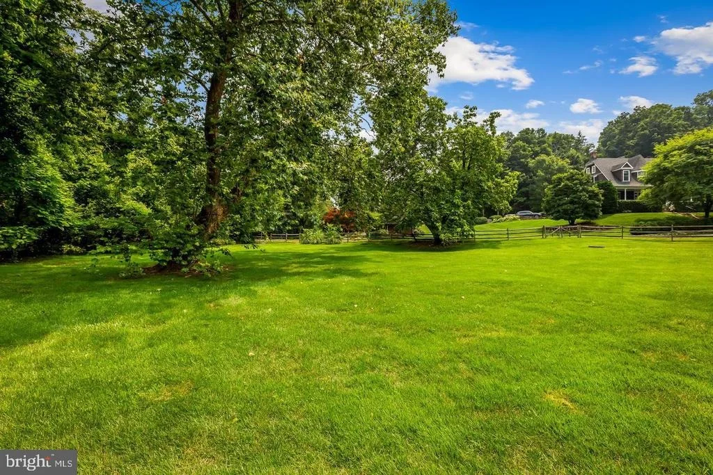 Photo of 1500 WILLOW AVENUE