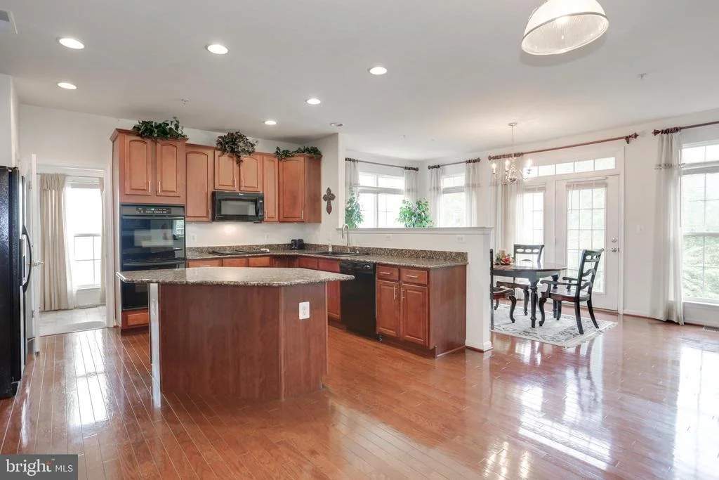 Photo of 2420 NICOL CIRCLE