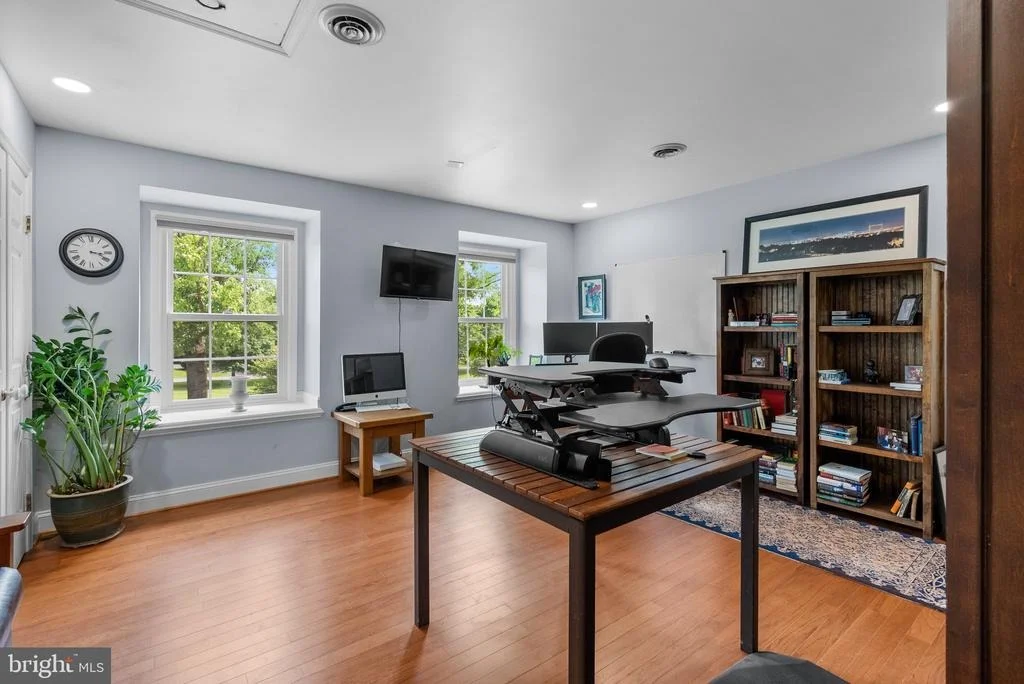 Photo of 21108 GOLF ESTATES DRIVE