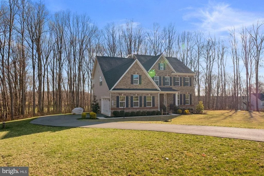 Photo of 137 GREENTREE FARM DRIVE