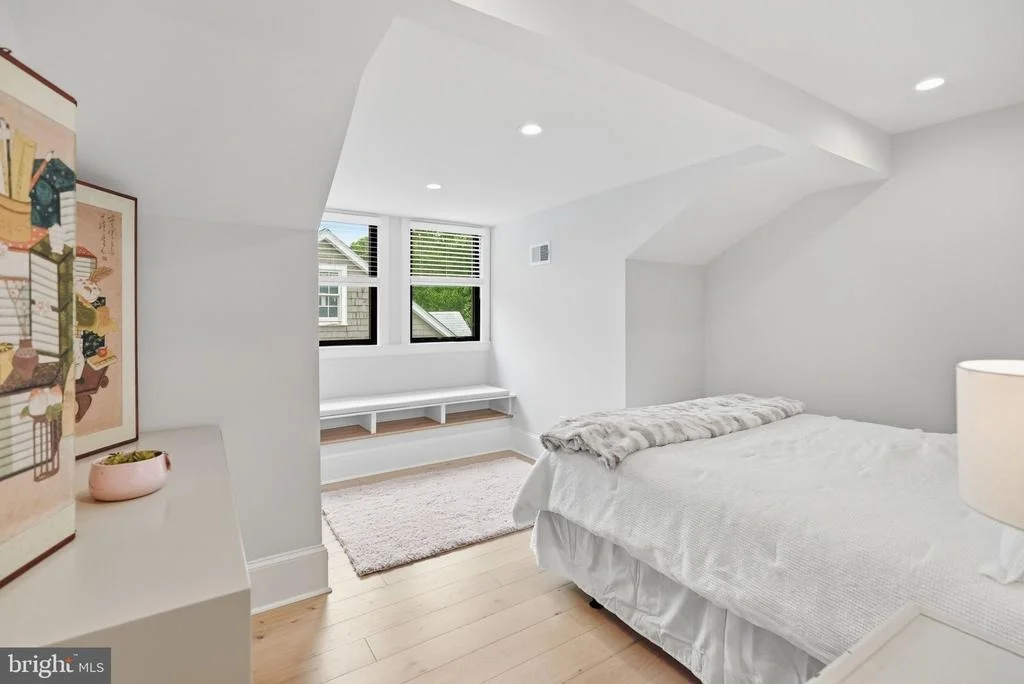 Photo of 2558 36TH STREET NW