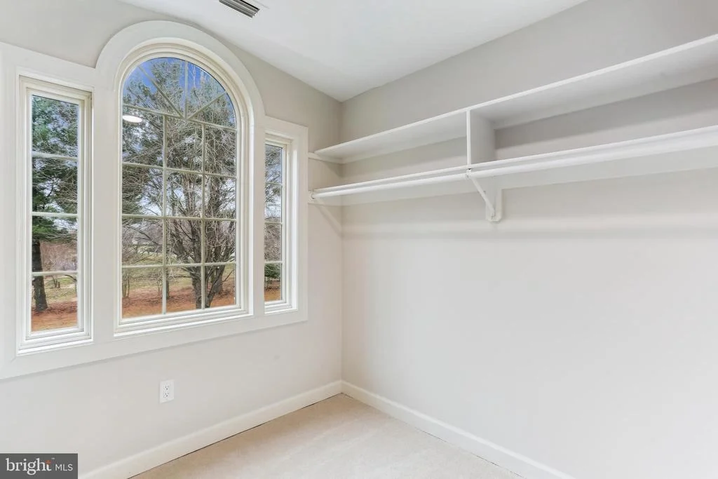 Photo of 9409 THORNEDIKE DRIVE