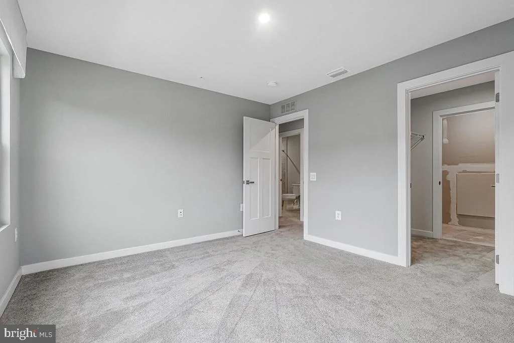 Photo of 14380 LONGHOUSE LOOP