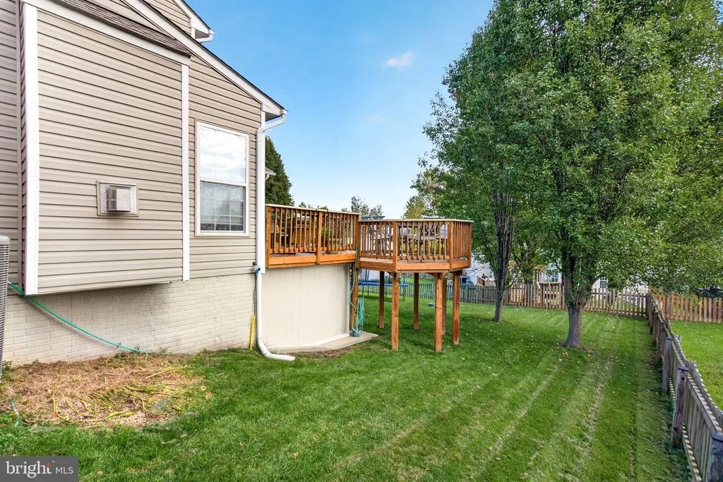 Photo of 945 DEVONSHIRE CIRCLE