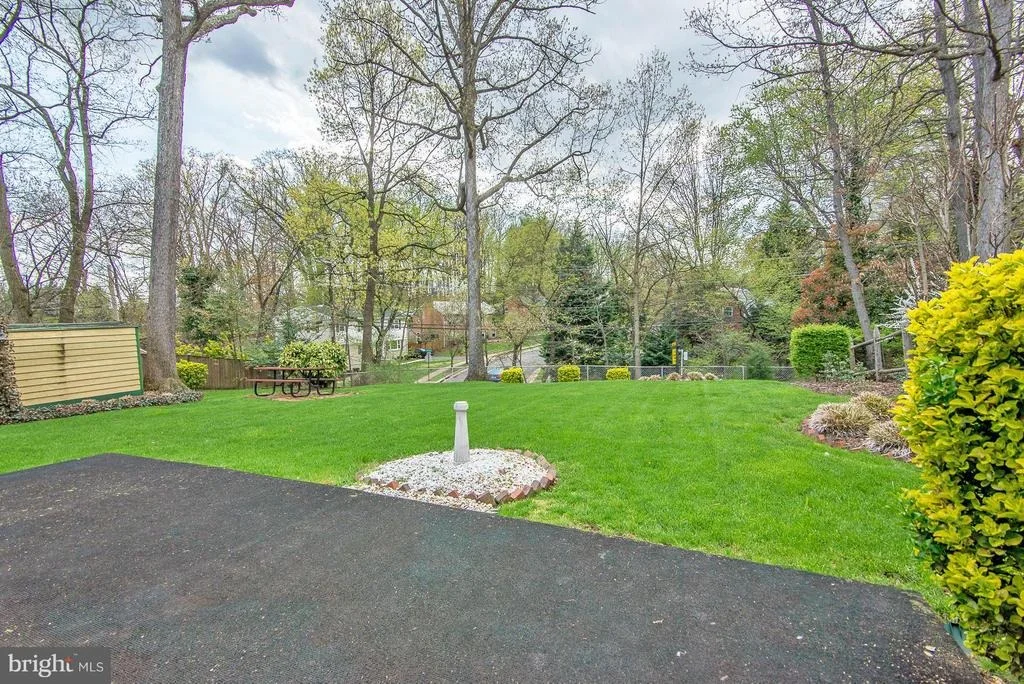 Photo of 910 JUNIPER PLACE