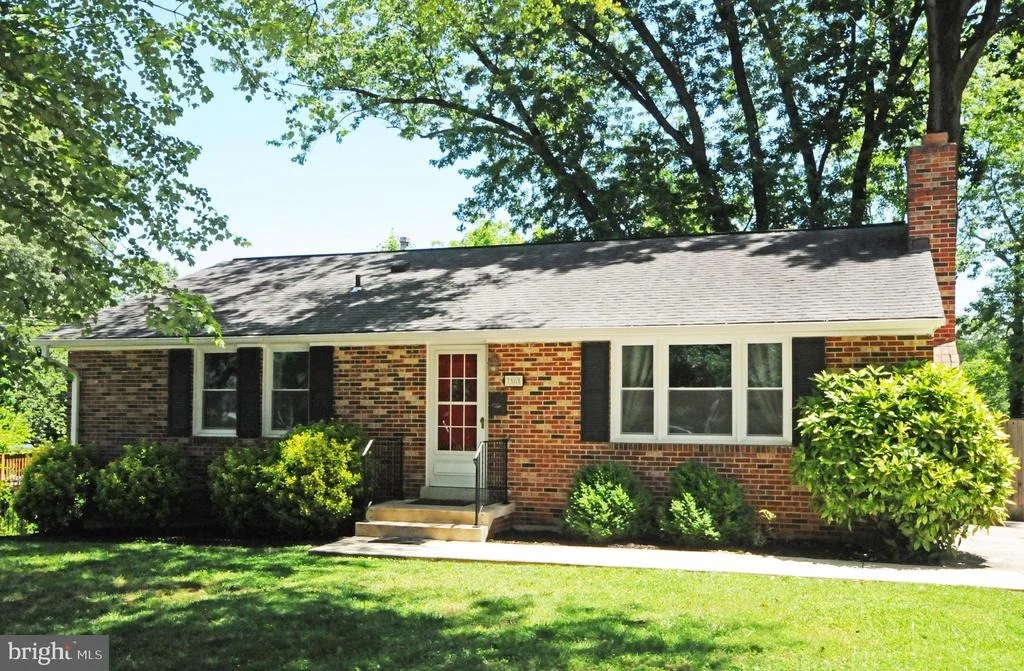Photo of 7505 LONG PINE DRIVE