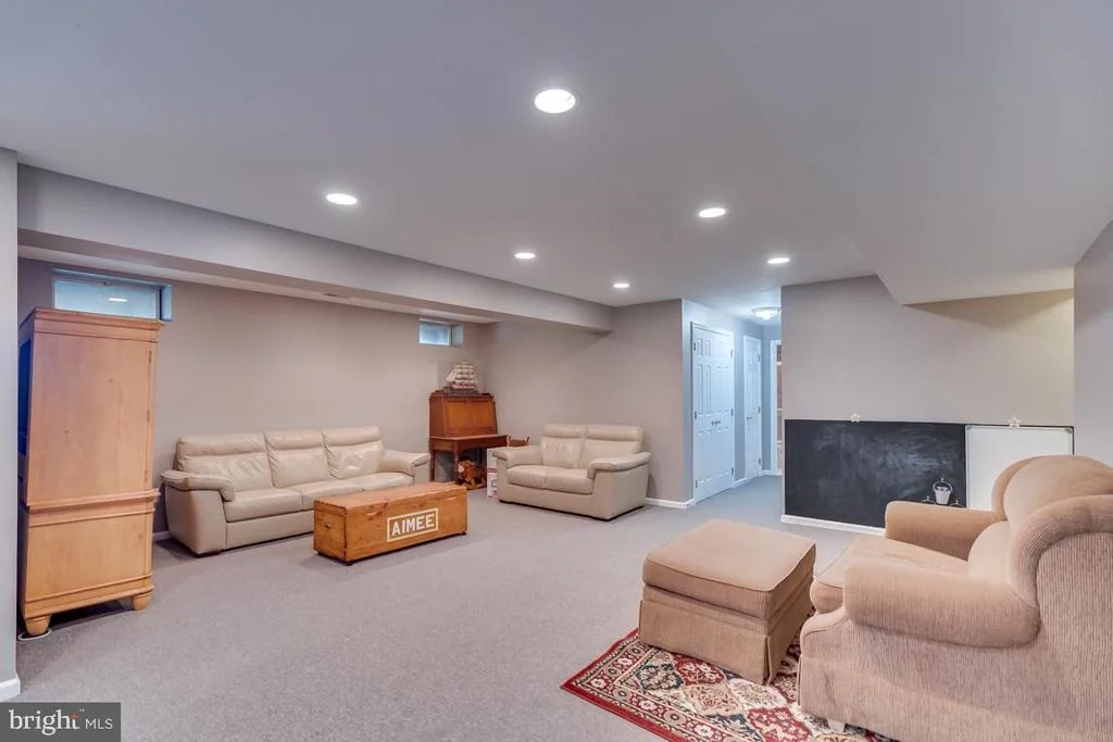 Photo of 17221 PICKWICK DRIVE