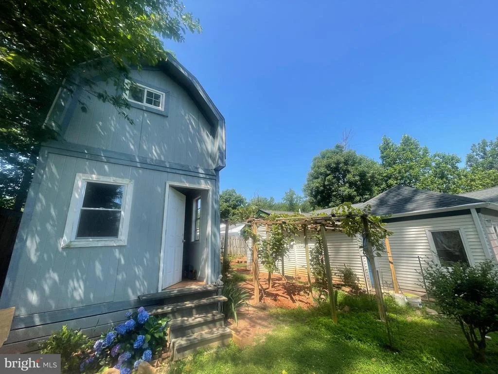 Photo of 7225 PINE DRIVE