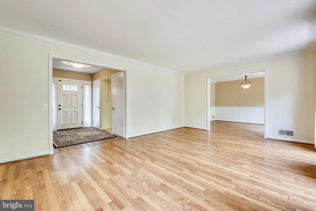 Photo of 2417 NEES LANE