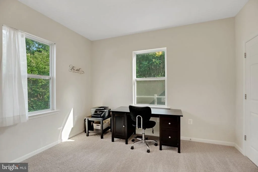 Photo of 2058 BAYTHORNE ROAD
