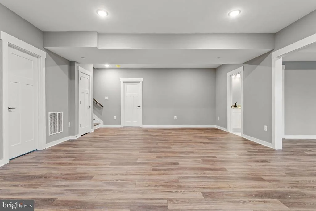 Photo of 7172 MEADOWBROOKE DRIVE