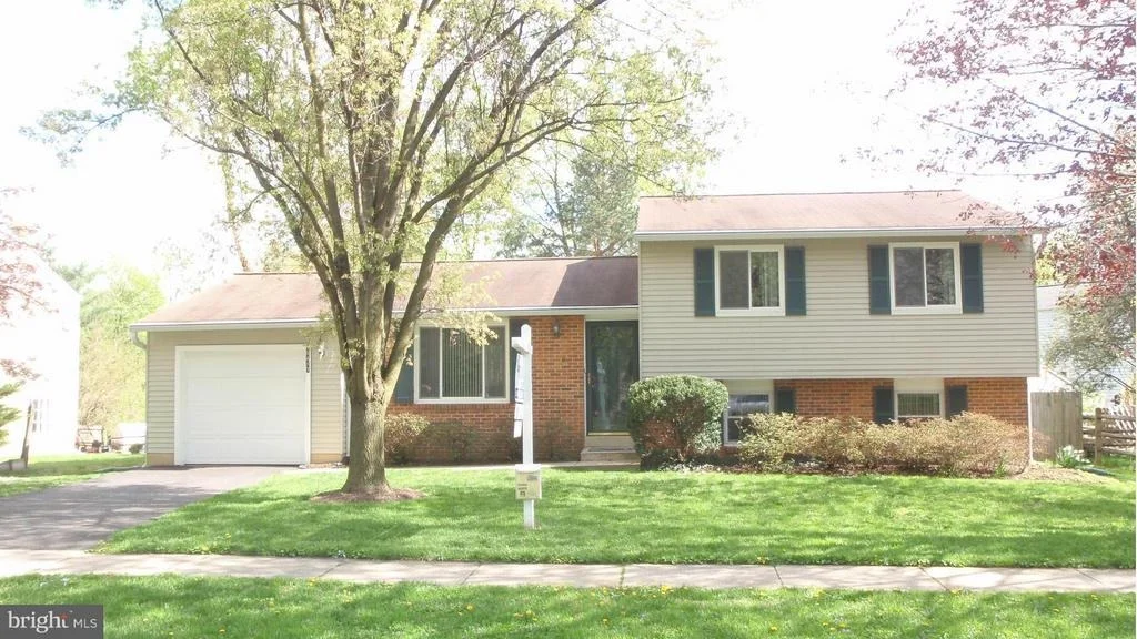 Photo of 19417 FRAMINGHAM DRIVE