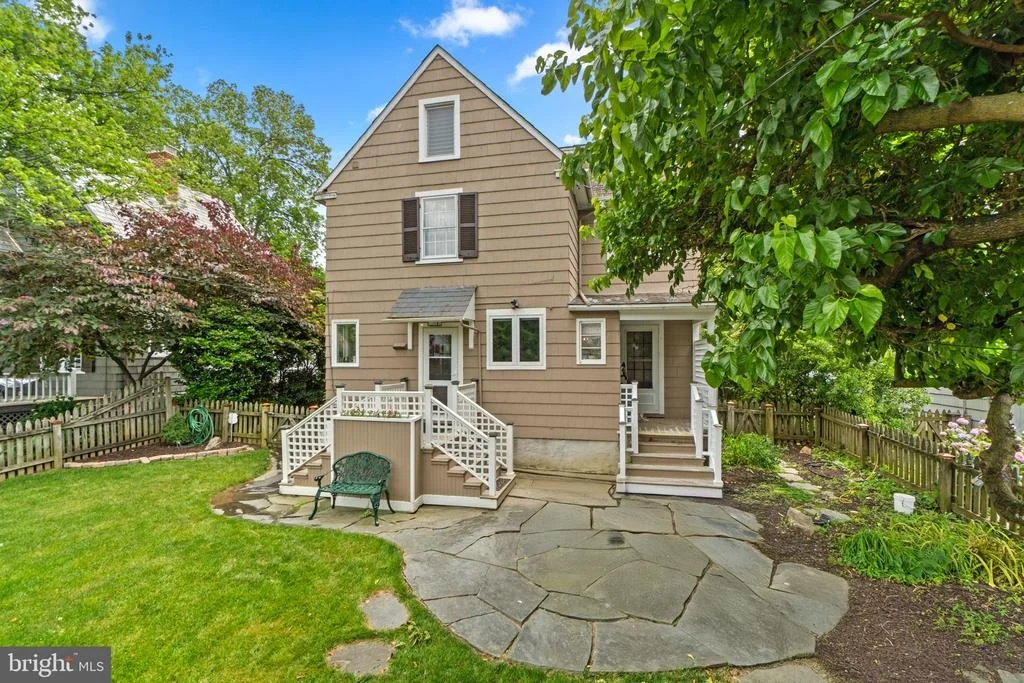Photo of 322 SAINT DUNSTANS ROAD