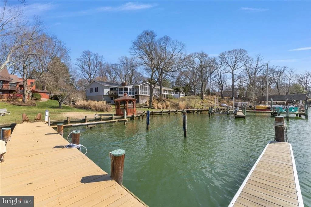 Photo of 1836 BURLEY LANE