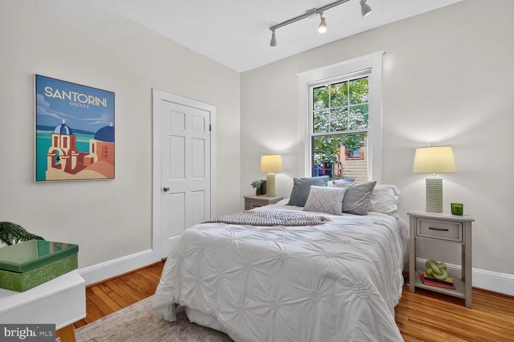 Photo of 734 SILVER SPRING AVENUE