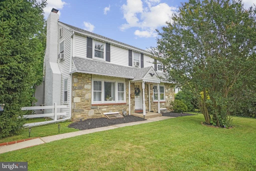 Photo of 2111 RUSH ROAD