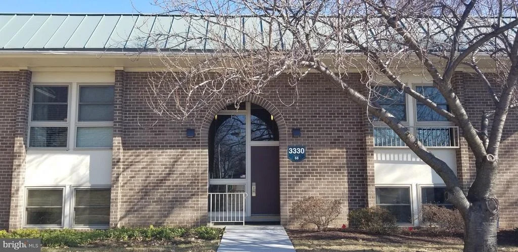 Photo of Unit 682D at 3330 GLENEAGLES DRIVE