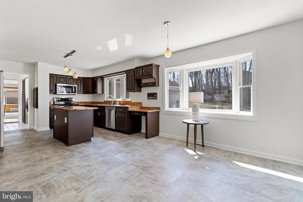 Photo of 3817 MOUNT AIRY DRIVE