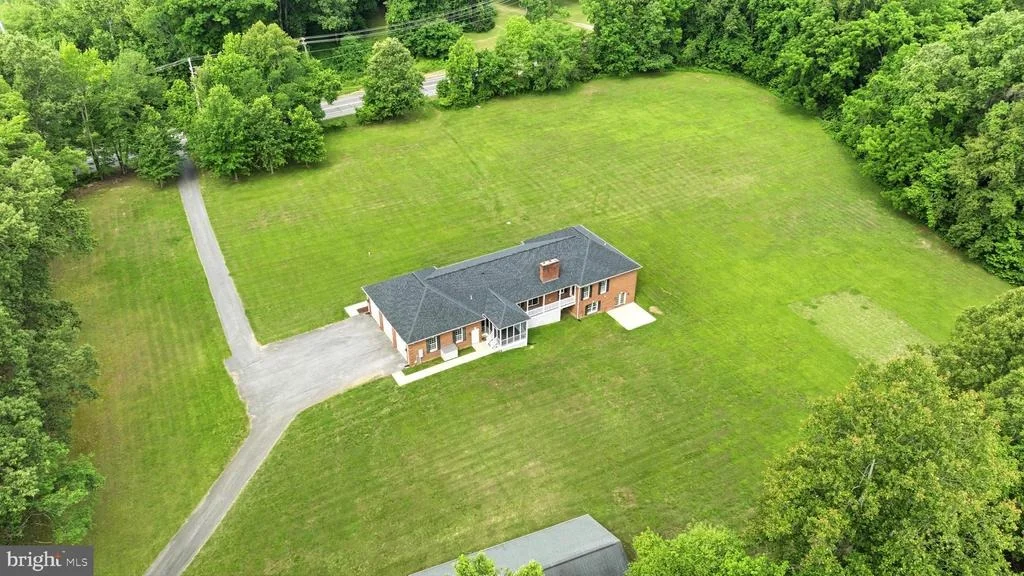 Photo of 4570 HAWTHORNE ROAD