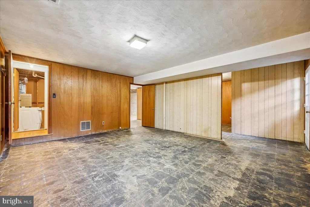 Photo of 627 CROCUS DRIVE